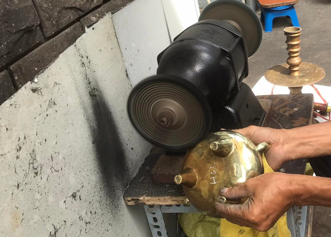 đ&aacute;nh-b&oacute;ng-lư-đồng